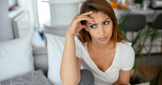 قِصَر القامة عند النساء في منتصف العمر ينذر بمخاطر صحية.. دراسة علمية: قد يكنّ عرضة للوفاة المبكرة صورة رقم 1