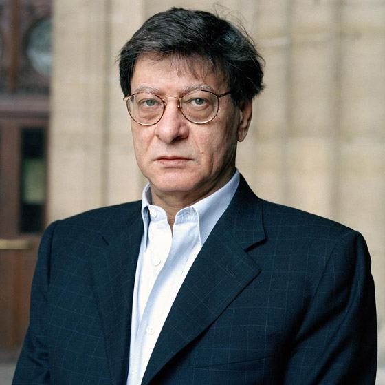 صورة رقم 1 - غزة: إحياء الذكرى الـ13 لرحيل شاعر الثورة الفلسطيني محمود درويش صورة رقم 1 - غزة: إحياء الذكرى الـ13 لرحيل شاعر الثورة الفلسطيني محمود درويش