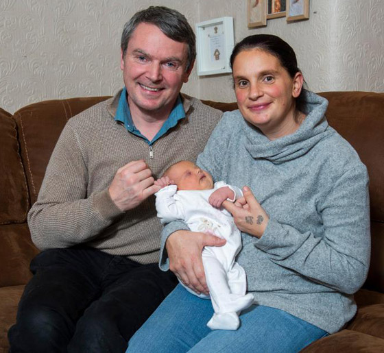 فيديو وصور: أم أكبر عائلة بريطانية (22 ولدا وبنتا) تروي أطرف وأصعب المواقف صورة رقم 18