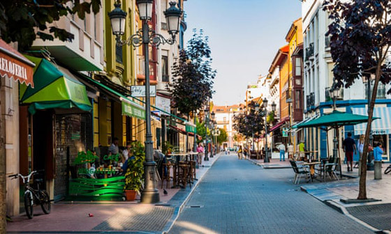 لم يتحملوا الأصوات المرتفعة للديكة والحمير.. بلدة إسبانية تطالب السياح بالتعايش مع حياة البادية بدل التذمرa صورة رقم 2