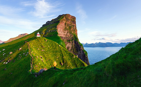بالصور: إليكم أجمل الأماكن السياحية في جزر الفارو المعزولة عن العالم صورة رقم 4