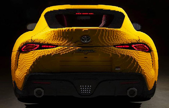 يمكن قيادتها.. متنزه ياباني يصنع سيارة بالحجم الطبيعي من مكعبات الليغو صورة رقم 9