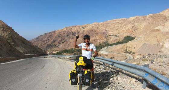 رحالة مغربي طاف 27 دولة بدراجته.. وعمل بـ7 مهن لتمويل رحلاته صورة رقم 12