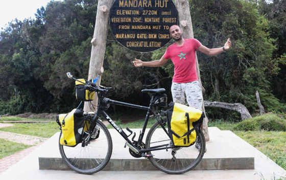 رحالة مغربي طاف 27 دولة بدراجته.. وعمل بـ7 مهن لتمويل رحلاته صورة رقم 23