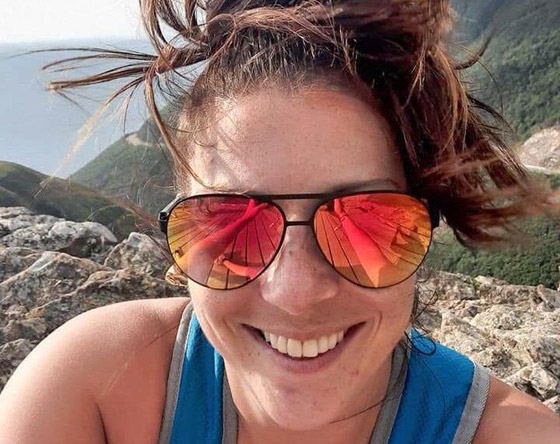 مرض غامض يجعلها تصطدم بالأشياء صورة رقم 2