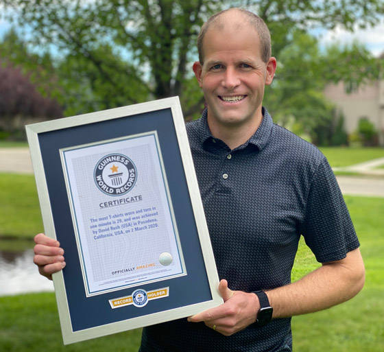 فيديو وصور: رجل أمريكي خارق يحطم 52 رقما قياسيا في 52 أسبوعا! صورة رقم 1