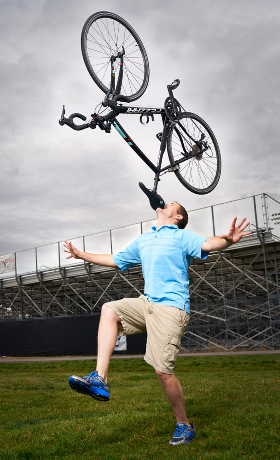 فيديو وصور: رجل أمريكي خارق يحطم 52 رقما قياسيا في 52 أسبوعا! صورة رقم 4