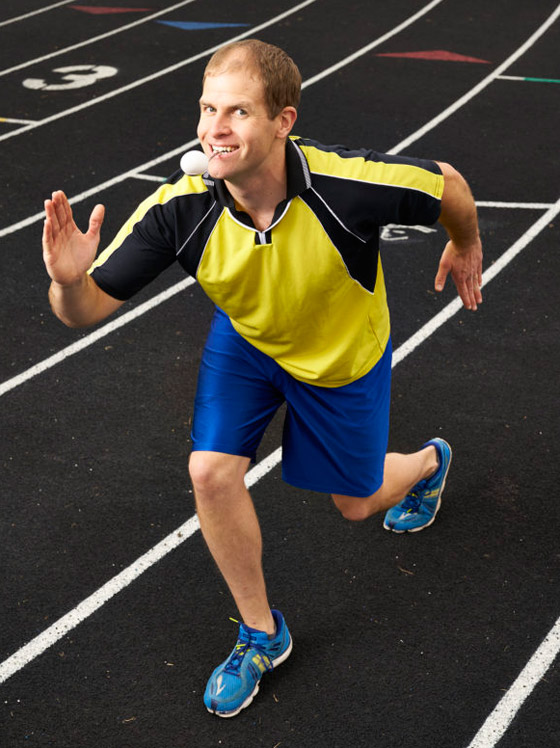 فيديو وصور: رجل أمريكي خارق يحطم 52 رقما قياسيا في 52 أسبوعا! صورة رقم 12