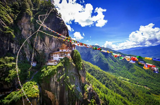 يستغرق عبوره شهرا! إعادة افتتاح مسار قديم ببوتان لأول مرة منذ 60 عاما صورة رقم 13