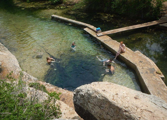 أروع العجائب الطبيعية التي يمكنك زيارتها أبرزهم الغابة الانتحارية صورة رقم 2