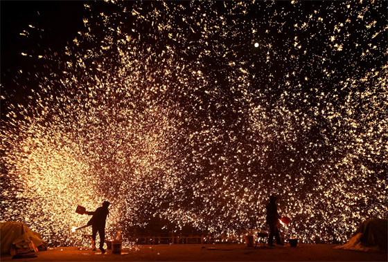 إليكم نبذة مصورة لأهم أحداث الأسبوع من مختلف أنحاء العالم صورة رقم 17 إليكم نبذة مصورة لأهم أحداث الأسبوع من مختلف أنحاء العالم صورة رقم 17