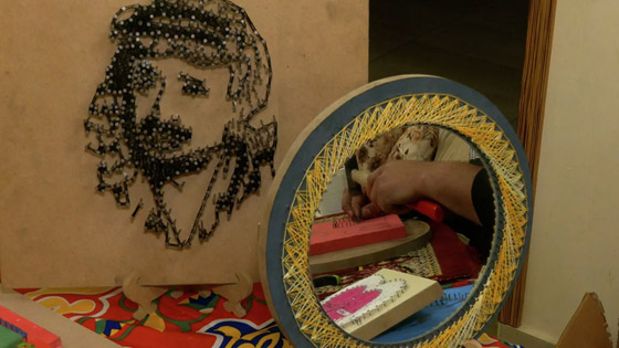 بالفيديو: فلسطيني يشكل لوحات فنية رائعة بالمسمار والخيط صورة رقم 5