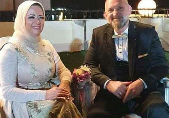 البريطاني بلال وزوجته زينب أشهرا إسلامهما وعقدا قرانهما في الأقصر: صور صورة رقم 8 البريطاني بلال وزوجته زينب أشهرا إسلامهما وعقدا قرانهما في الأقصر: صور صورة رقم 8