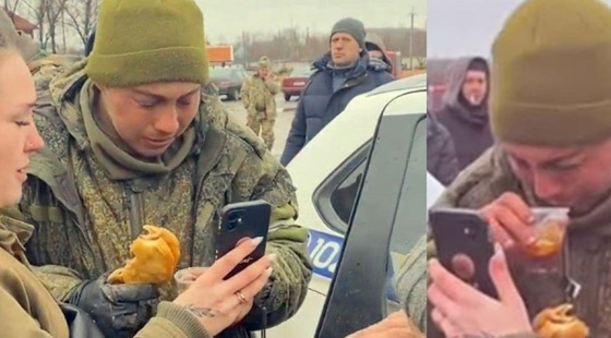 بالفيديو: معاملة إنسانية لجندي روسي سلم نفسه بأوكرانيا وبكى لوالدته! صورة رقم 8 بالفيديو: معاملة إنسانية لجندي روسي سلم نفسه بأوكرانيا وبكى لوالدته! صورة رقم 8