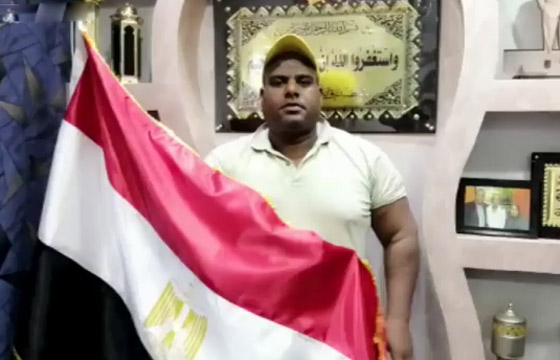 فيديو المصري كابونغا الخارق.. سحب قطارا يزن 180 طنا! صورة رقم 5 فيديو المصري كابونغا الخارق.. سحب قطارا يزن 180 طنا! صورة رقم 5