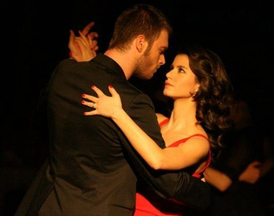 بعد مرور 14 عاما.. بطلا مسلسل بعد مرور 14 عاما.. بطلا مسلسل