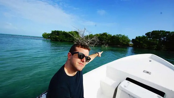 يشتريان جزيرة لإنشاء دولتهما الخاصة صورة رقم 4