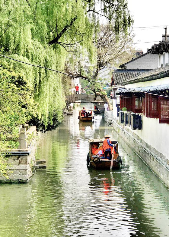 بالصور: تعرفوا إلى أشهر القنوات المائية حول العالم صورة رقم 2