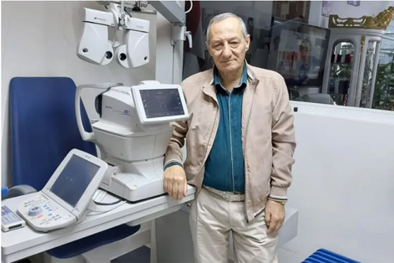 أسس أول محل سنة 1955.. تعرف على أقدم صانع نظارات في العراق صورة رقم 3 أسس أول محل سنة 1955.. تعرف على أقدم صانع نظارات في العراق صورة رقم 3