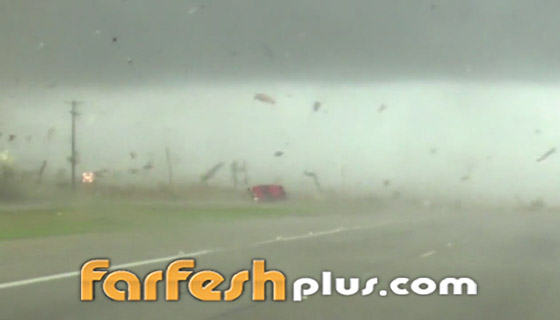 لن تصدق عينيك.. عاصفة رملية قلبت سيارة عدة مرات فأكملت طريقها! صورة رقم 1