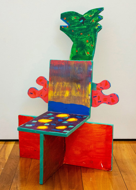 صور مدهشة: طلاب يطلقون العنان لخيالهم بمشروع تصميم كراسي خشبية صورة رقم 2