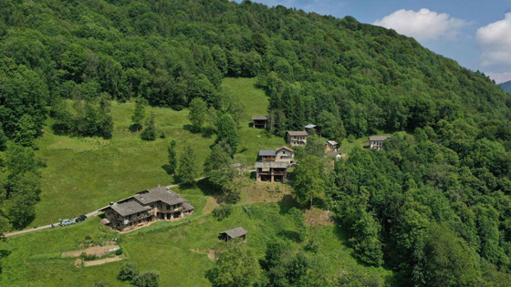 قرية إيطالية لا تتحدث الإيطالية.. تملك ثقافة ولغة مختلفة عن الدولة التابعة لها! صورة رقم 4 قرية إيطالية لا تتحدث الإيطالية.. تملك ثقافة ولغة مختلفة عن الدولة التابعة لها! صورة رقم 4