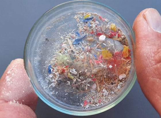 اكتشاف صادم.. دم الإنسان فيه جزيئات من البلاستيك! صورة رقم 2