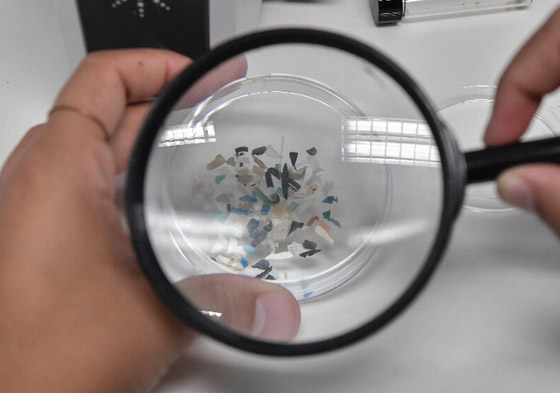 اكتشاف صادم.. دم الإنسان فيه جزيئات من البلاستيك! صورة رقم 7