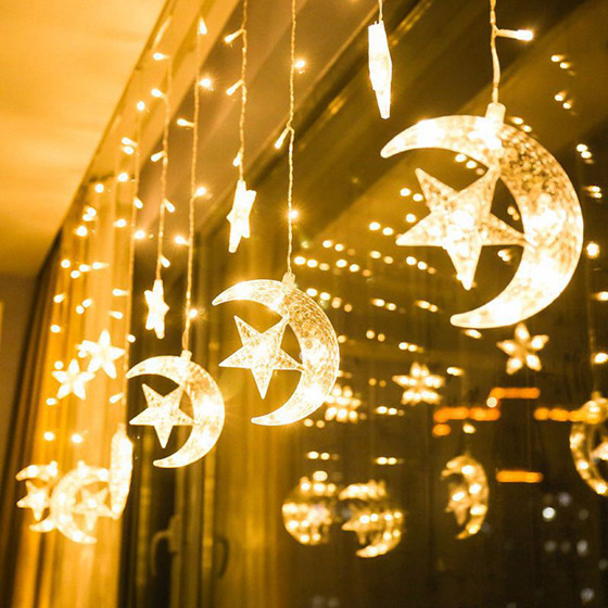 مع اقتراب شهر رمضان.. إليكم أفضل طرق تزيين المنزل بأقل الإمكانيات صورة رقم 2 مع اقتراب شهر رمضان.. إليكم أفضل طرق تزيين المنزل بأقل الإمكانيات صورة رقم 2