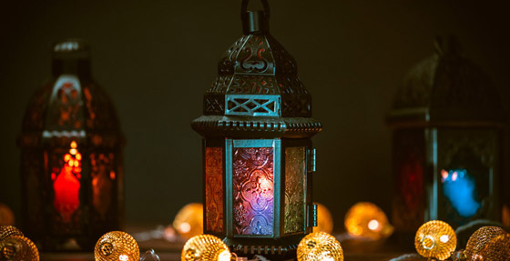 مع اقتراب شهر رمضان.. إليكم أفضل طرق تزيين المنزل بأقل الإمكانيات صورة رقم 4 مع اقتراب شهر رمضان.. إليكم أفضل طرق تزيين المنزل بأقل الإمكانيات صورة رقم 4