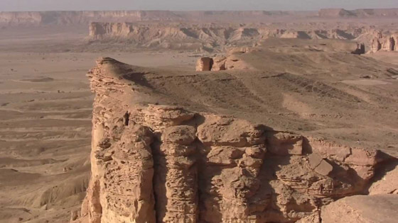 أبرز 10 معلومات عن جبل طويق.. ستثير دهشتك صورة رقم 3