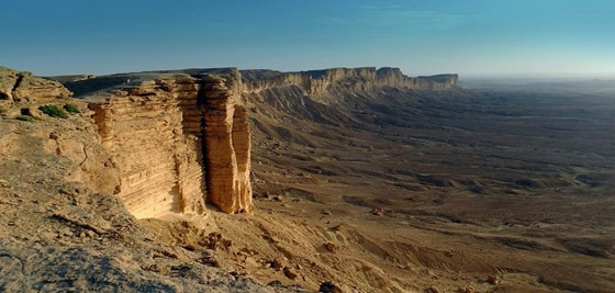 أبرز 10 معلومات عن جبل طويق.. ستثير دهشتك صورة رقم 7