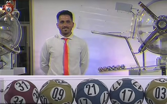 لص يعيد المسروقات لضحاياه بعد فوزه بجائزة يانصيب كبرى صورة رقم 2