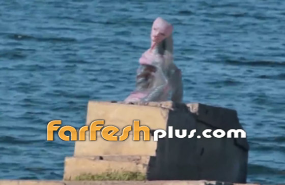 بالفيديو: ظهور حورية البحر على أحد الشواطئ.. حقيقة أم خدعة؟ صورة رقم 2 بالفيديو: ظهور حورية البحر على أحد الشواطئ.. حقيقة أم خدعة؟ صورة رقم 2