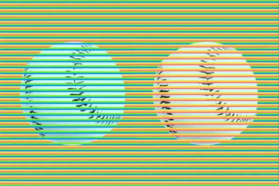 صدق أو لا! هاتان الكرتان لونهما واحد.. وهنا التفسير صورة رقم 1