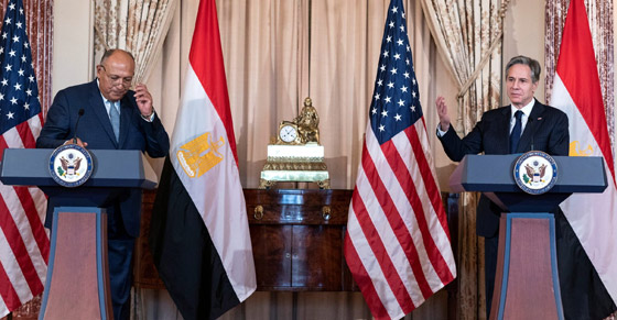 بالصور.. أمريكا تهدي مصر بالصور.. أمريكا تهدي مصر