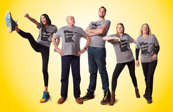 أقصرهم طولها 191 سم! تعرفوا على أطول عائلة في العالم دخلت غينيس صورة رقم 7 أقصرهم طولها 191 سم! تعرفوا على أطول عائلة في العالم دخلت غينيس صورة رقم 7