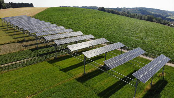 صور: تعرفوا إلى الأماكن الأكثر غرابة لنصب ألواح الطاقة الشمسية صورة رقم 1