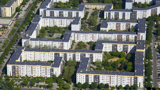 صور: تعرفوا إلى الأماكن الأكثر غرابة لنصب ألواح الطاقة الشمسية صورة رقم 2