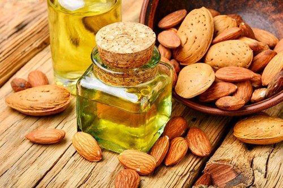 8 خصائص تجعل من زيت اللوز مستحضرا تجميليا بامتياز صورة رقم 4