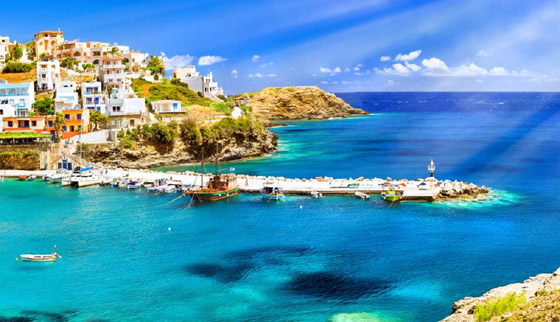 بالصور: إليكم 4 من أشهر الوجهات السياحية في اليونان لإجازة الصيف صورة رقم 4