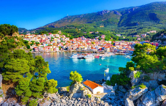 بالصور: إليكم 4 من أشهر الوجهات السياحية في اليونان لإجازة الصيف صورة رقم 5