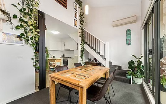 تحويل مصنع طوب عمره 134 عاماً إلى منزل عصري صورة رقم 4