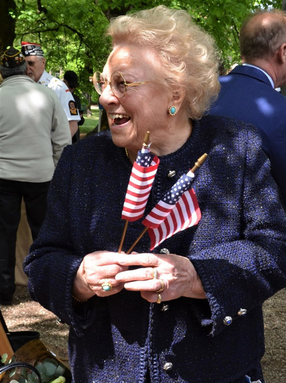 قصة كعكة من الحرب العالمية الثانية.. عادت لصاحبتها! فيديو وصور صورة رقم 1