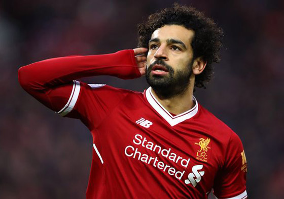 صور محمد صلاح يحتفل بالكريسماس مع عائلته وينشر صور بناته أمام شجرة الميلاد صورة رقم 2