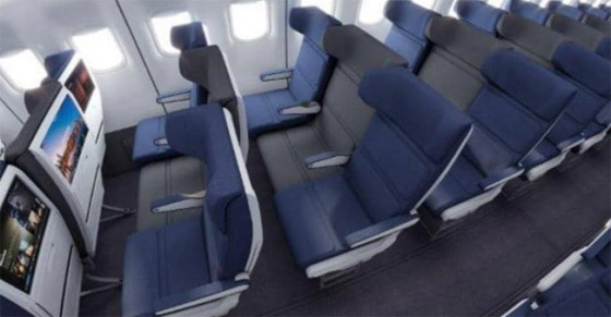 ميزة يجهلها الكثيرون للجلوس في المقعد الأوسط بالطائرة صورة رقم 2