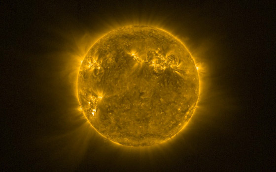 الشمس كما لم تروها من قبل: صور لتوهجات غريبة تمتد لأميال صورة رقم 4