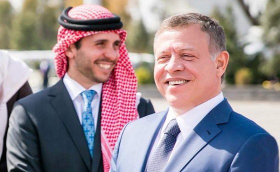 ملك الأردن يعزل أخيه الأمير حمزة مقيدا إقامته واتصالاته! ما رد الملكة نور؟ صورة رقم 7 ملك الأردن يعزل أخيه الأمير حمزة مقيدا إقامته واتصالاته! ما رد الملكة نور؟ صورة رقم 7