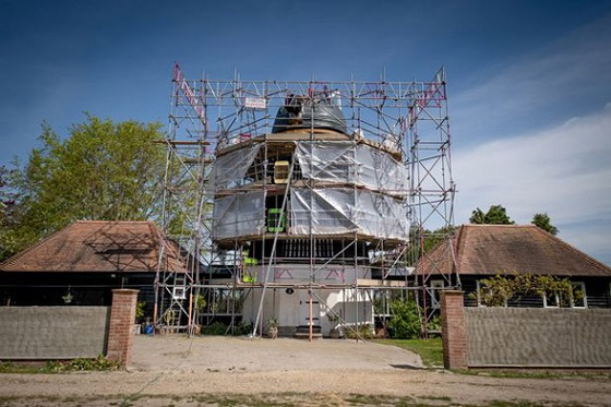 ينتقل للعيش في طاحونة للتخلص من فواتير الكهرباء صورة رقم 6