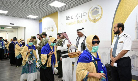 فيديو وصور: أول بعثة حجاج تصل إلى السعودية من خارج المملكة صورة رقم 6 فيديو وصور: أول بعثة حجاج تصل إلى السعودية من خارج المملكة صورة رقم 6